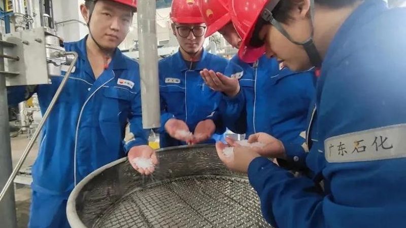 拉丝油型号规格解析：如何挑选适合的润滑解决方案